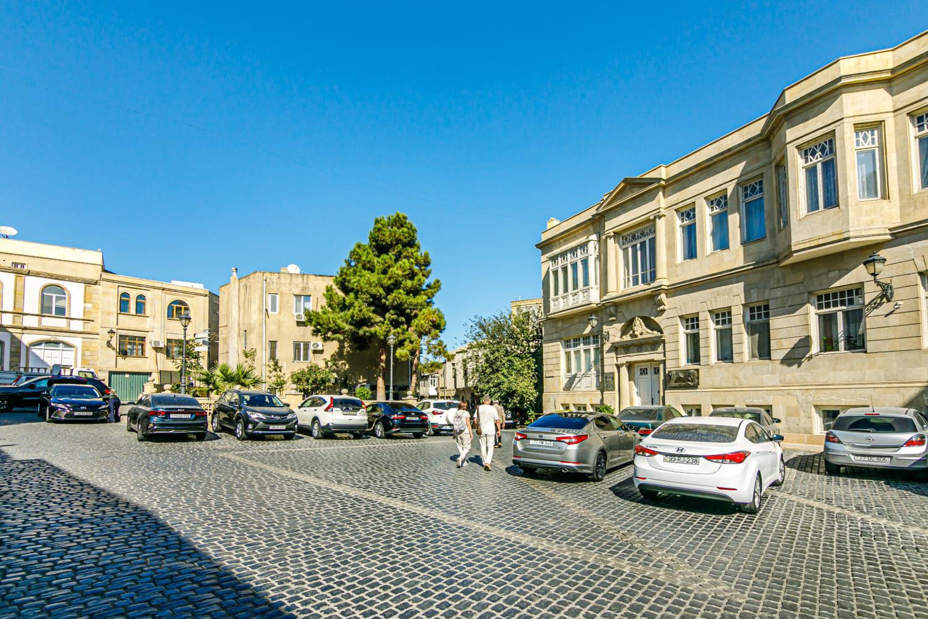 Little Gem in the Old City - One Bedroom
