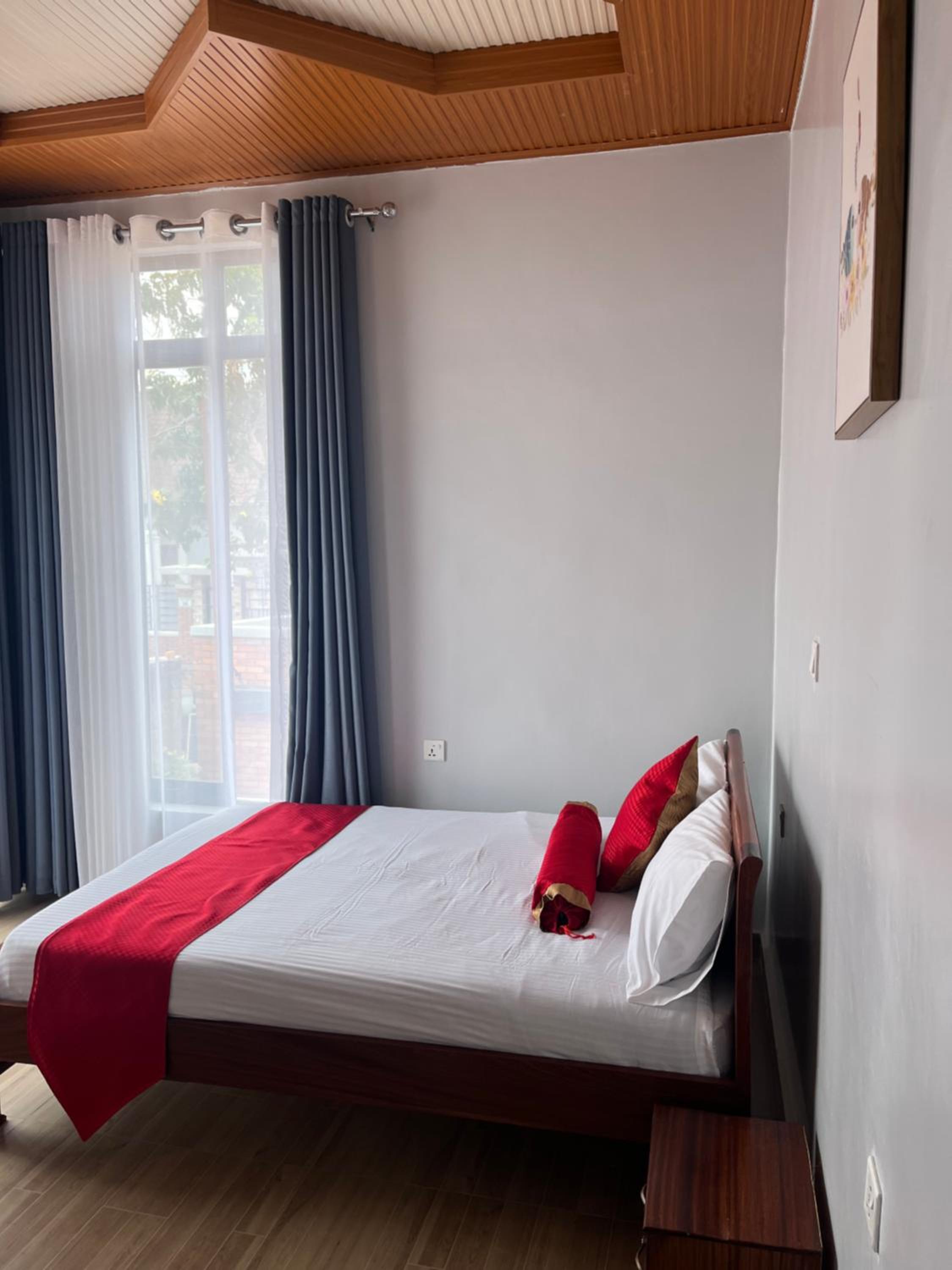 PECA APARTMENt