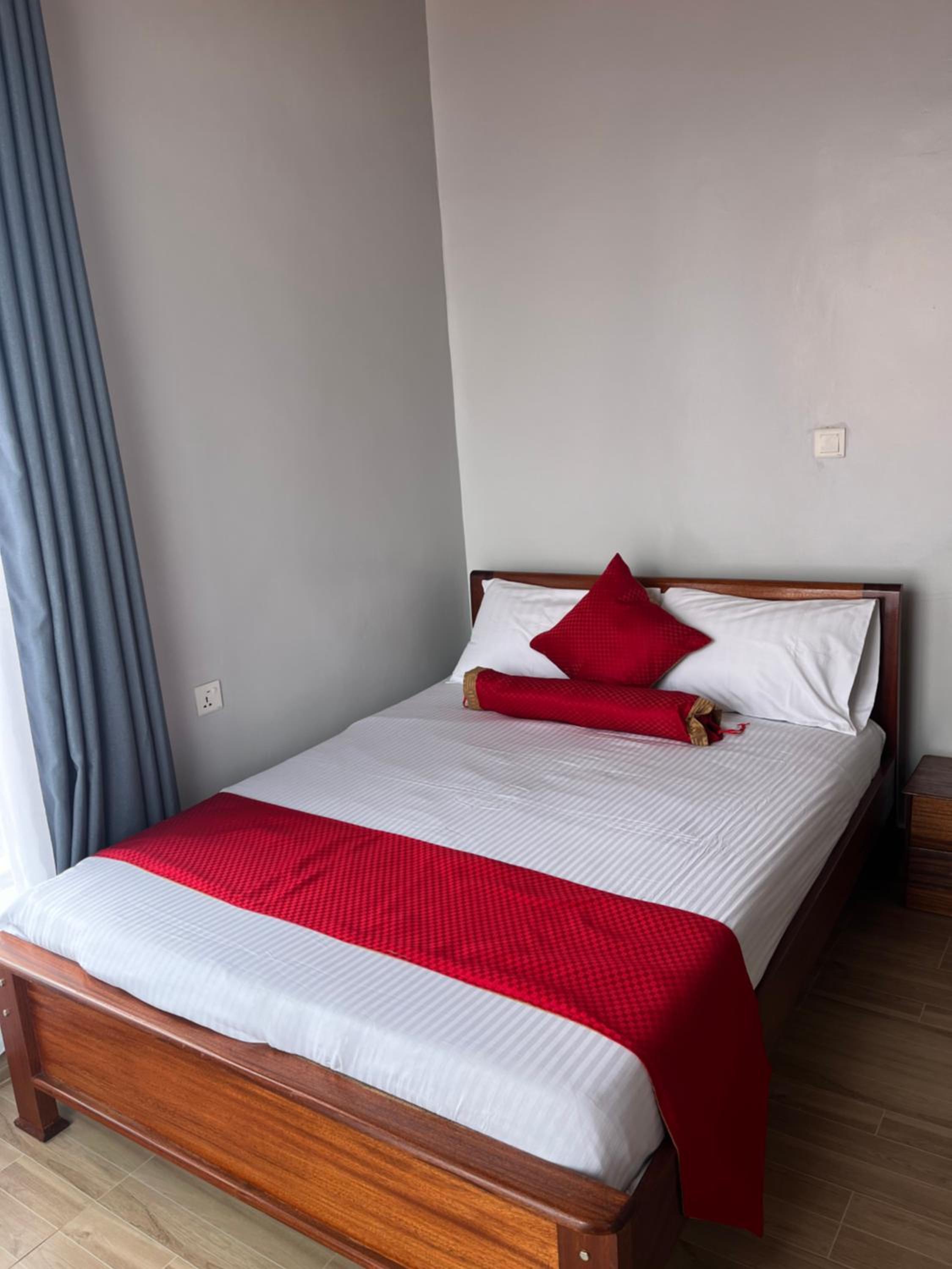 PECA APARTMENt
