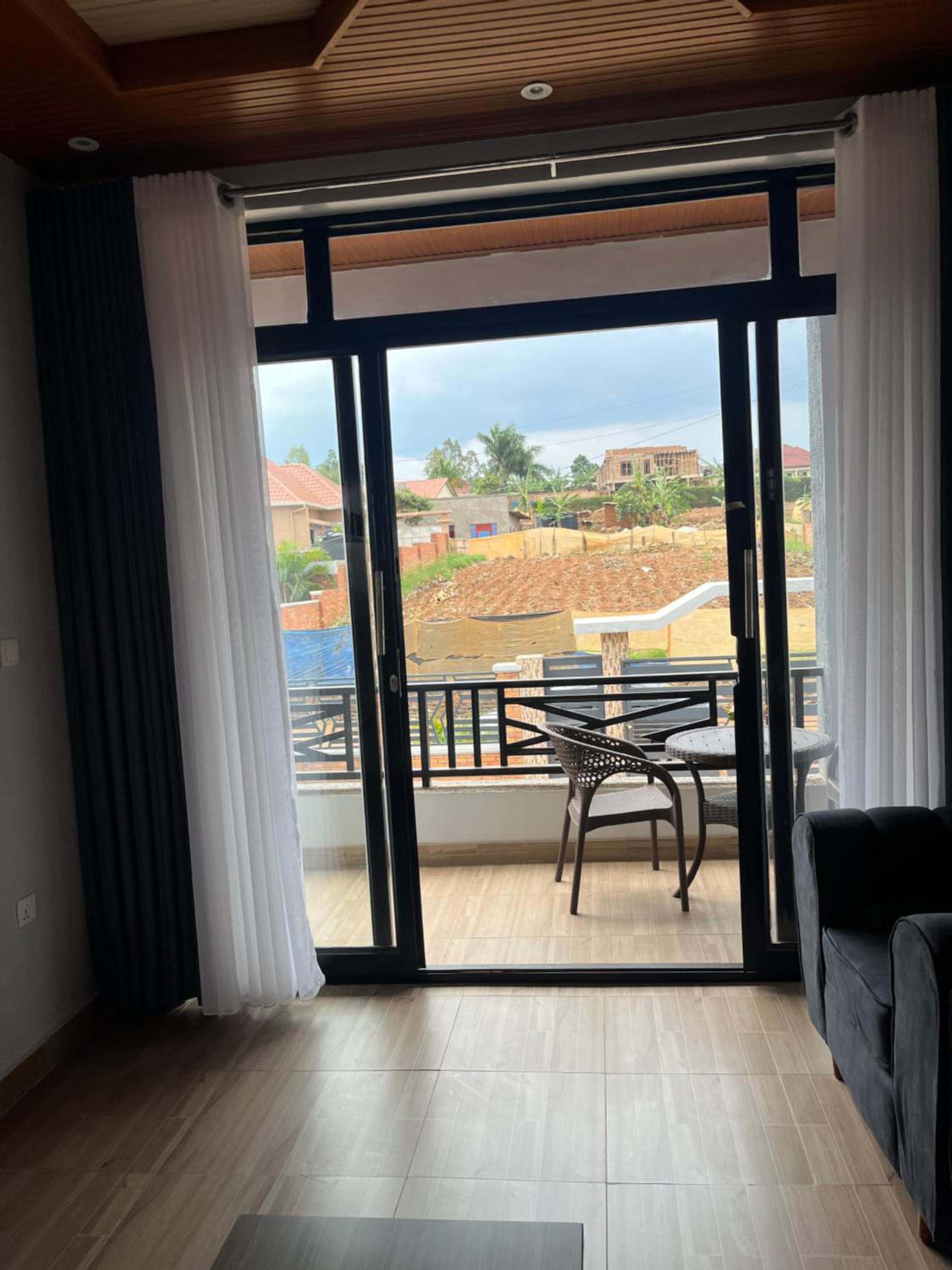 PECA APARTMENt