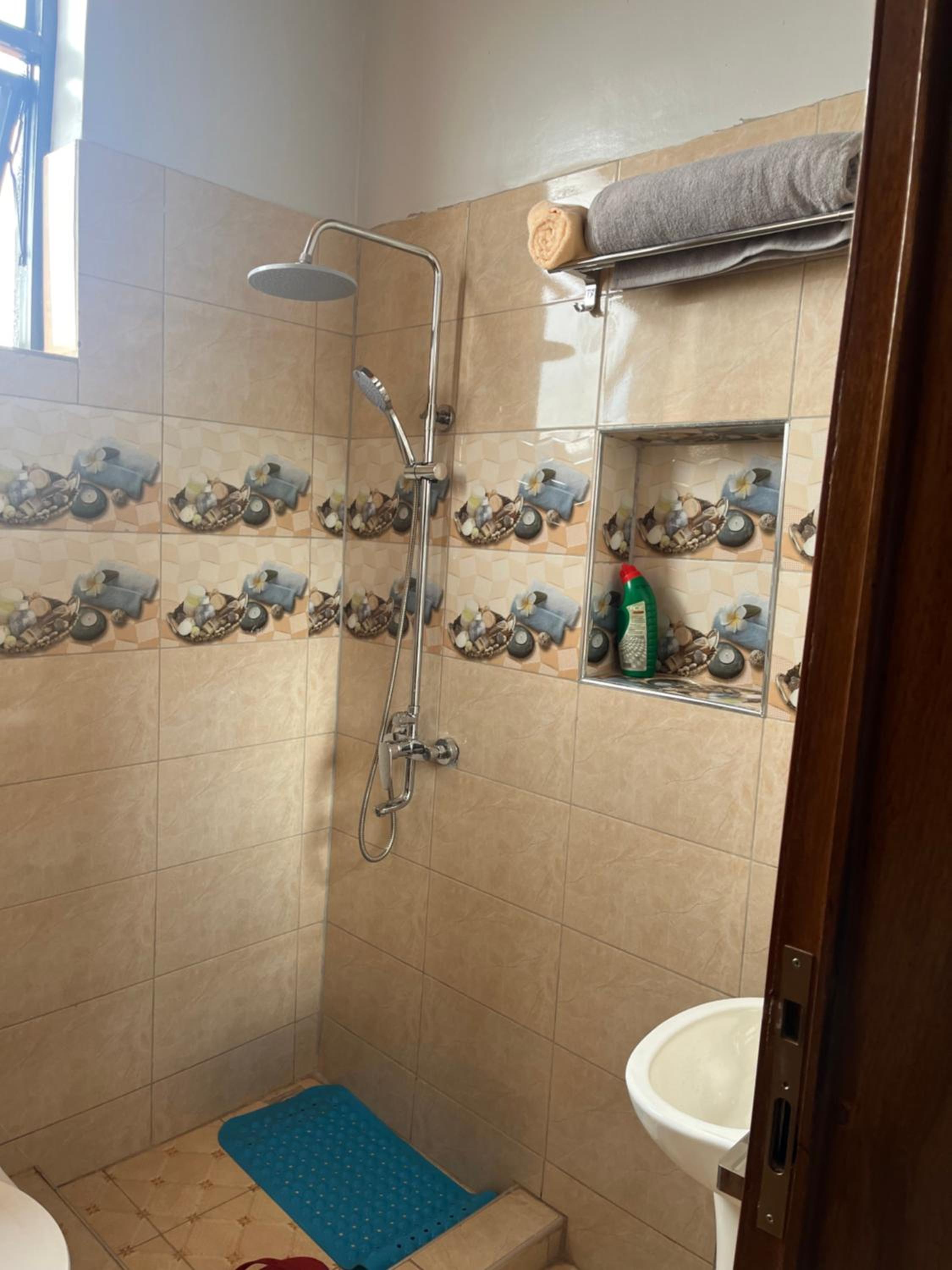 PECA APARTMENt