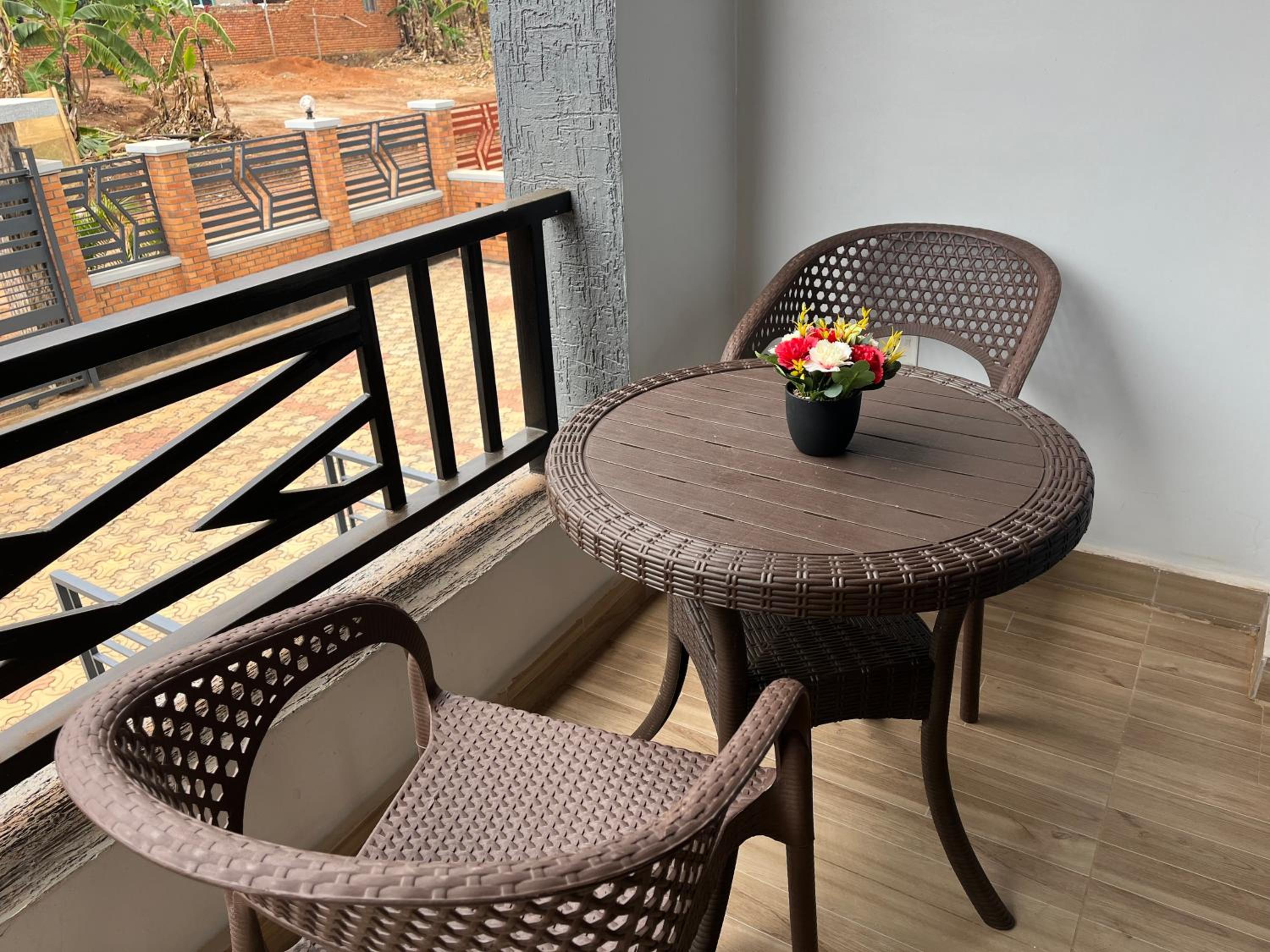 PECA APARTMENt