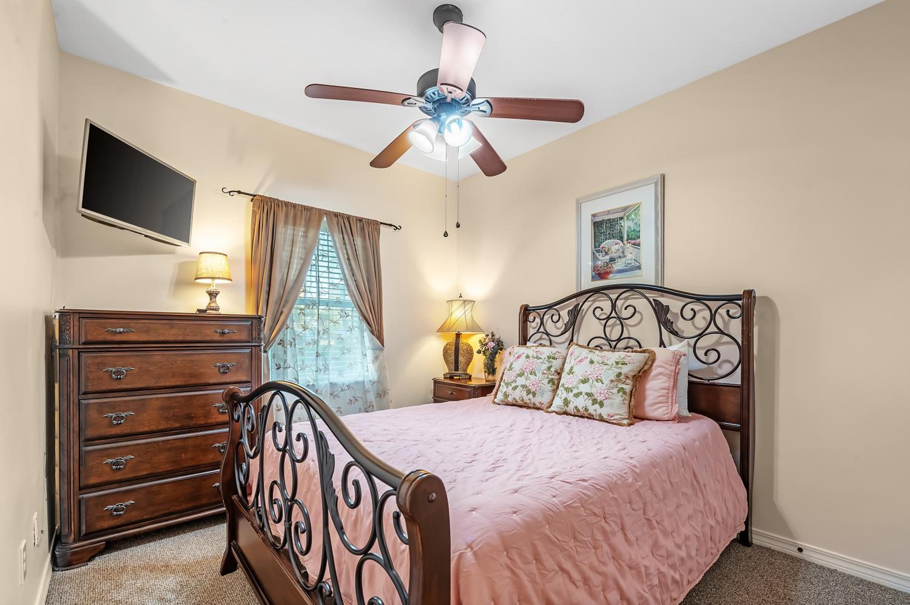 Romar Lakes 104B