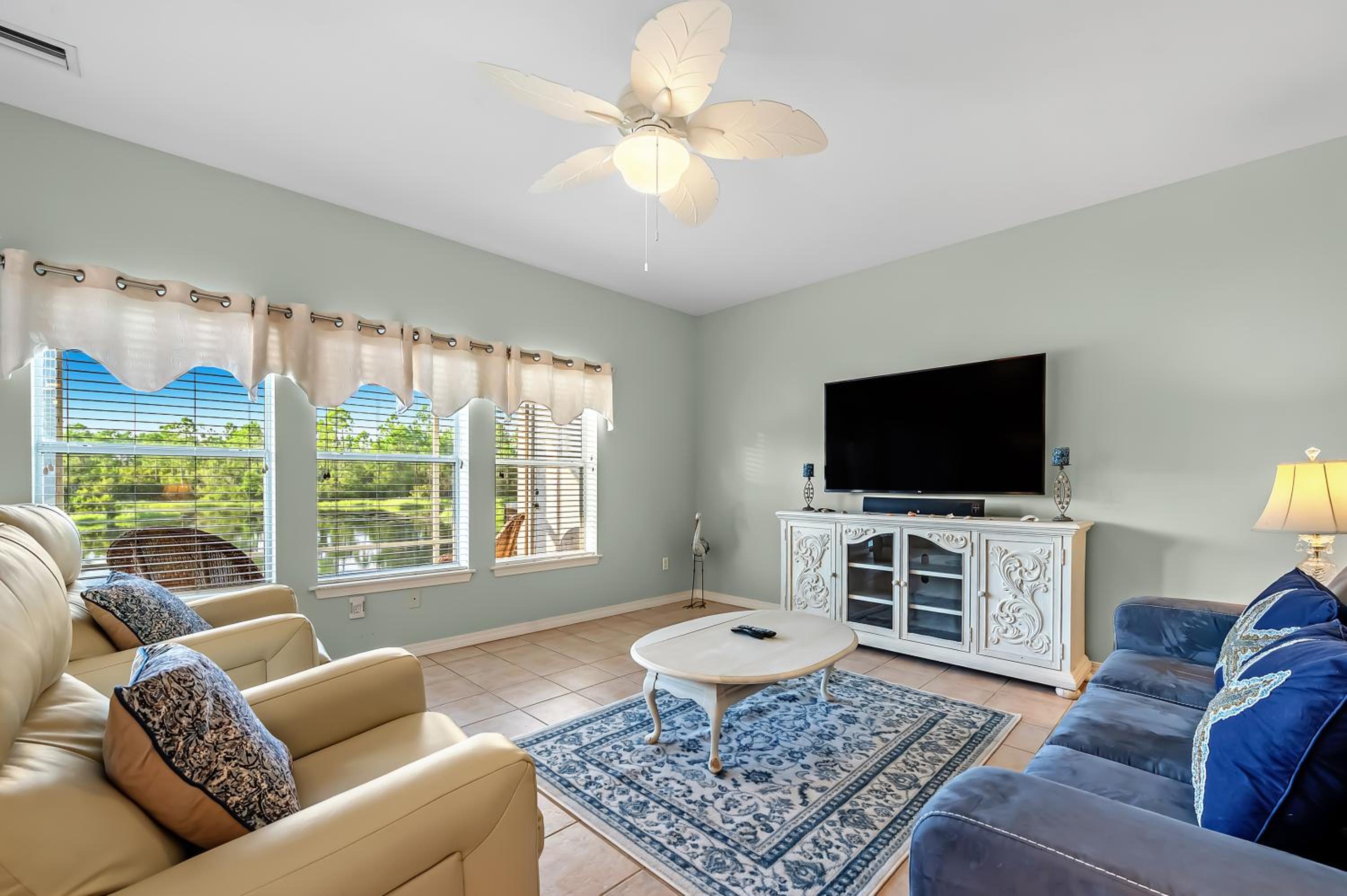 Romar Lakes 104B