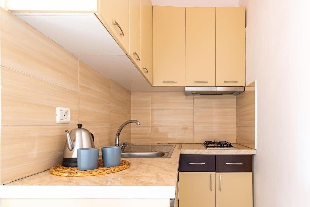 Apartment 4 - 2 bedrooms, Vila Goro - Pool, Parking and more