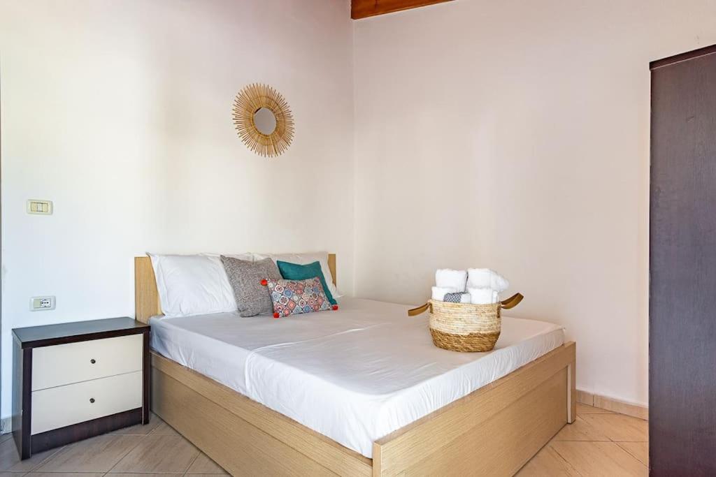 Apartment 4 - 2 bedrooms, Vila Goro - Pool, Parking and more