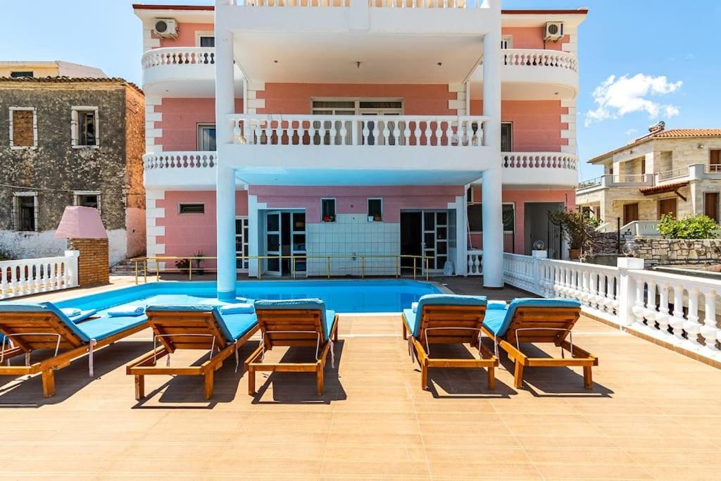 Apart 5 Pool, Views, Kitchen, Parking and more - Goro