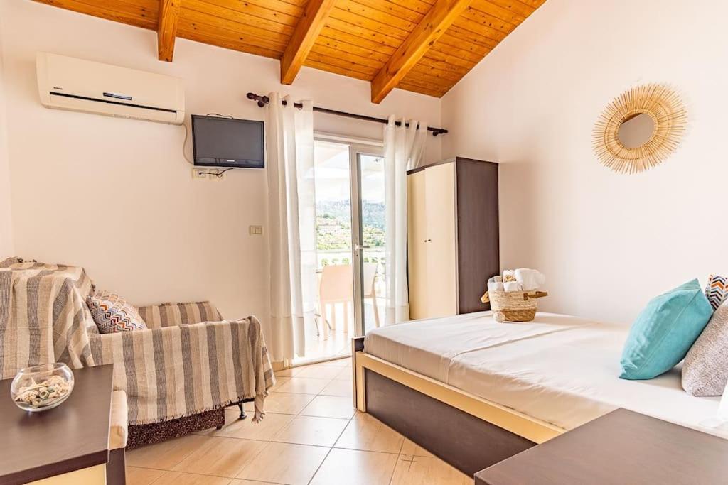 Apart 5 Pool, Views, Kitchen, Parking and more - Goro
