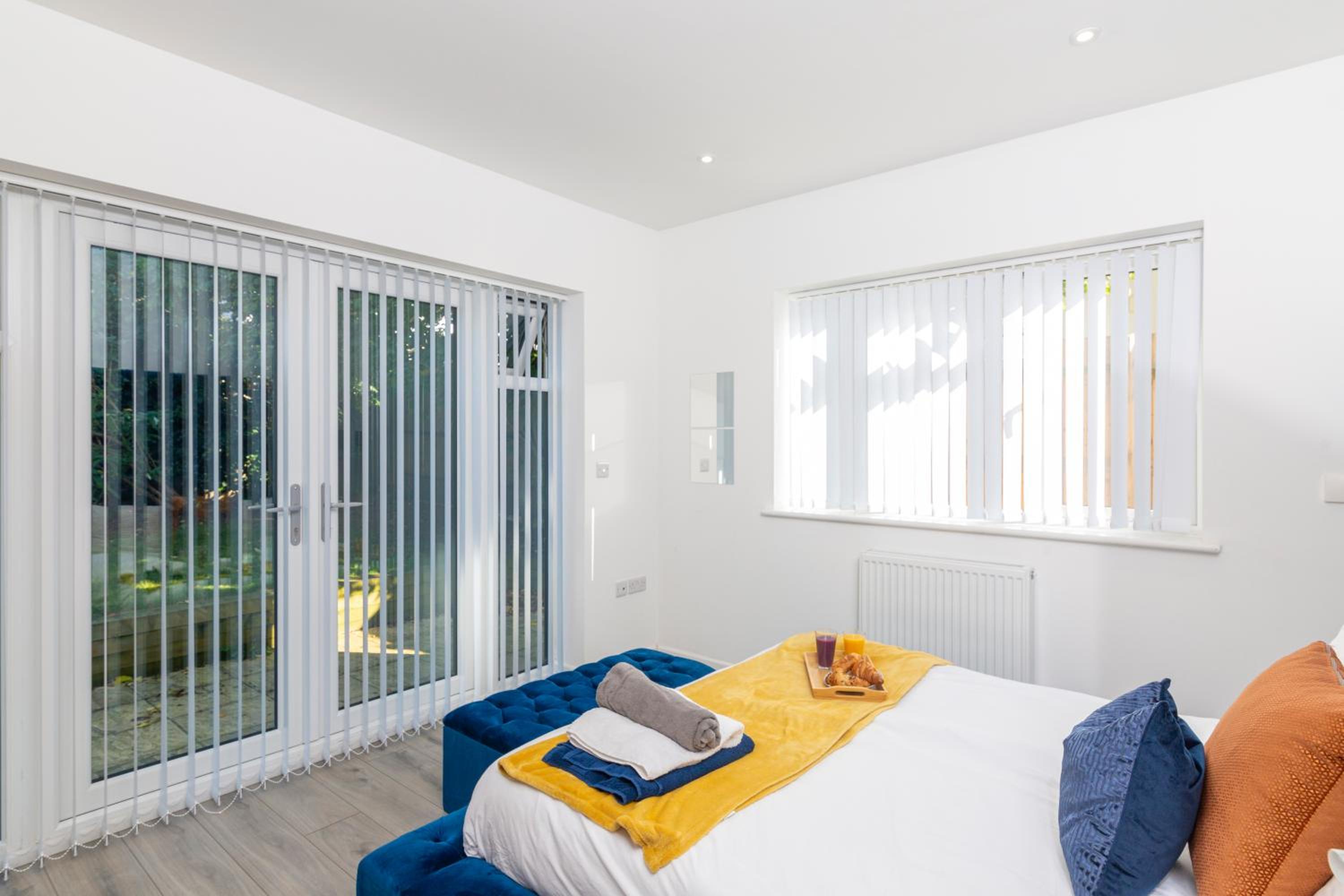 2 minutes walk to JR & Manor Hospitals , Close to Oxford Brookes University Bluebird Apartment view 5