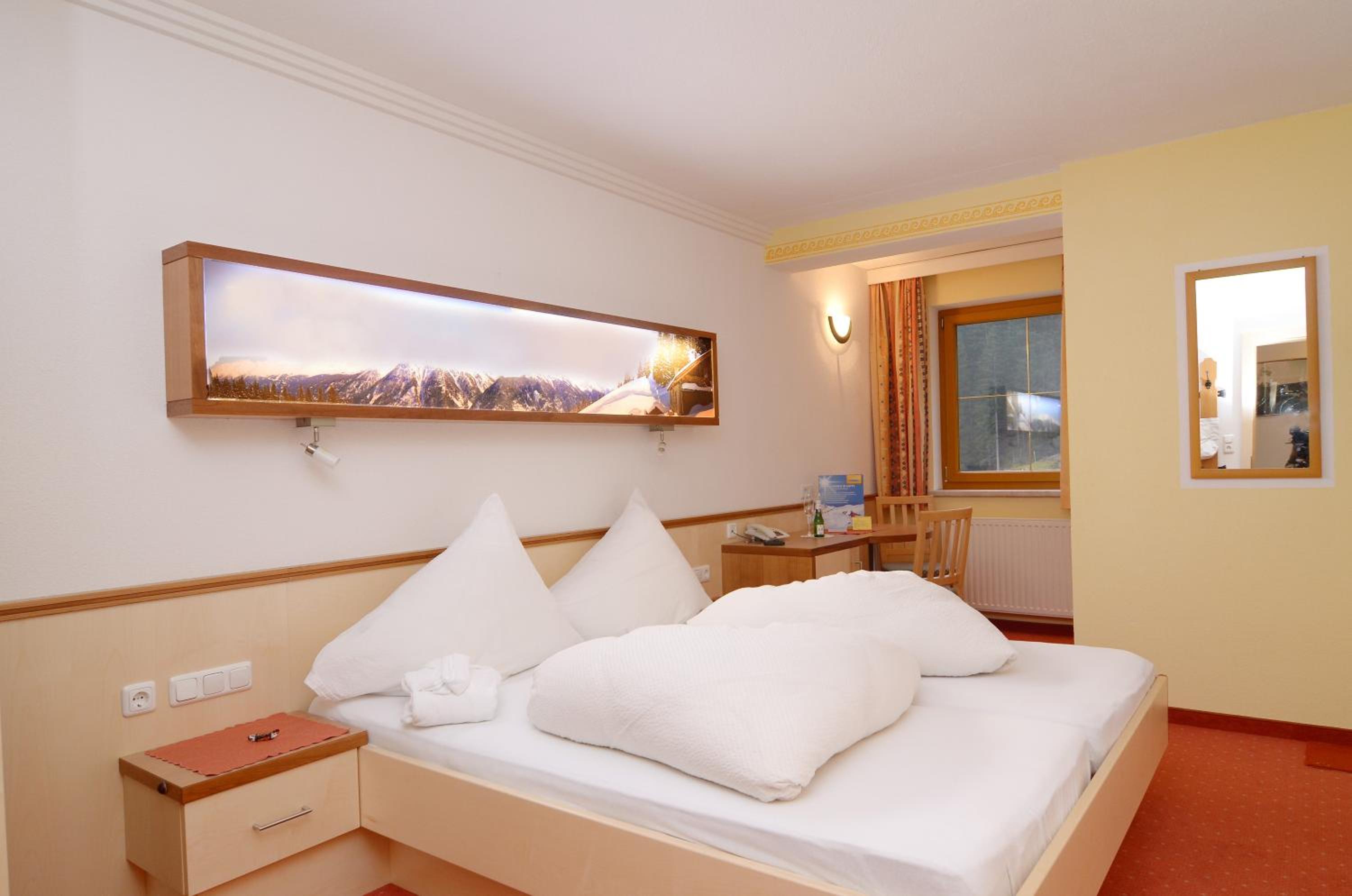 Hotel Garni DIAS