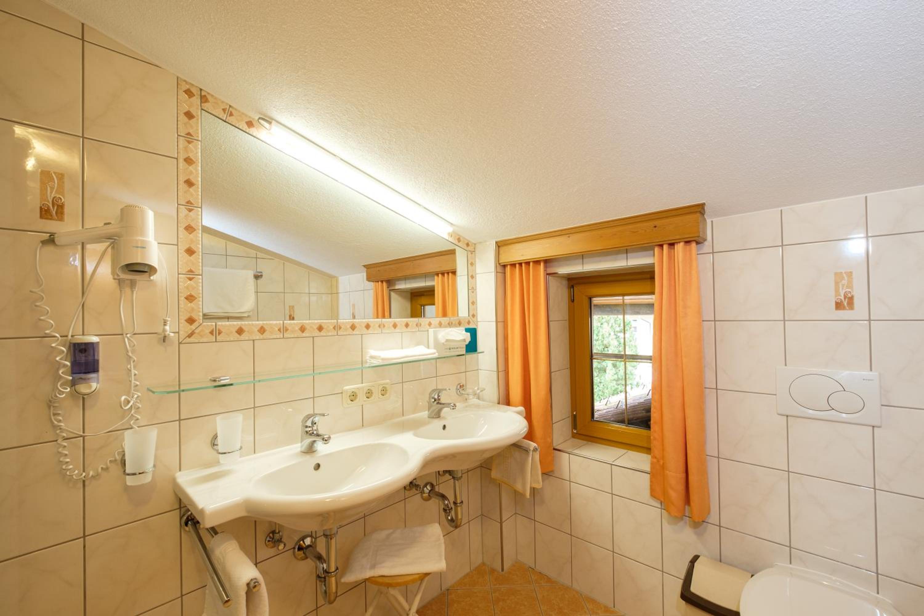 Hotel Garni DIAS
