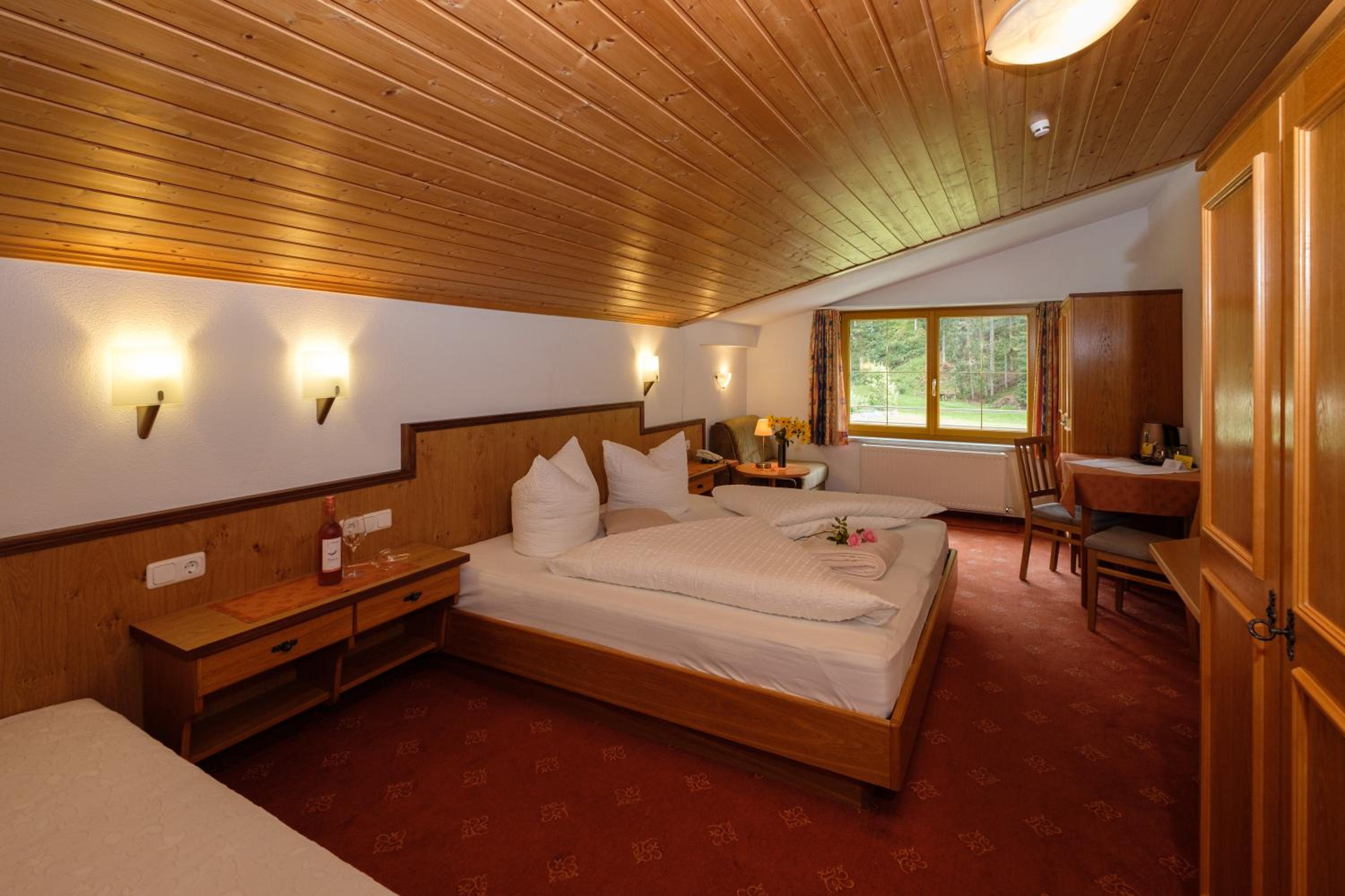 Hotel Garni DIAS