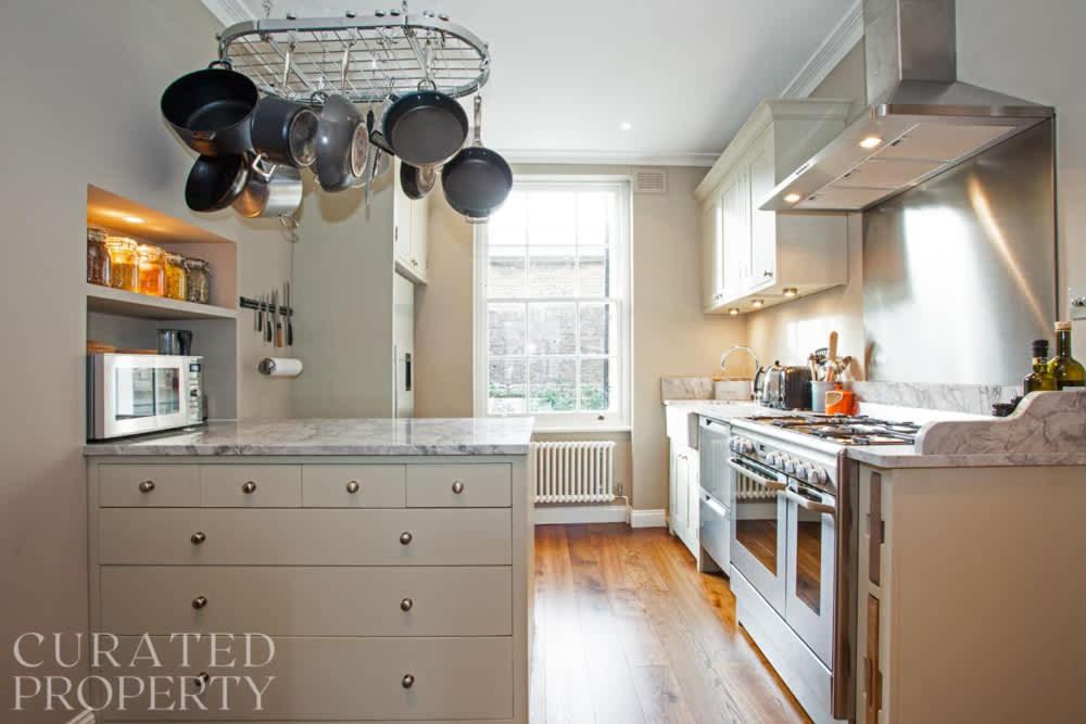 Luxury 2-Bed Marylebone Georgian House with Private Garden & Office
