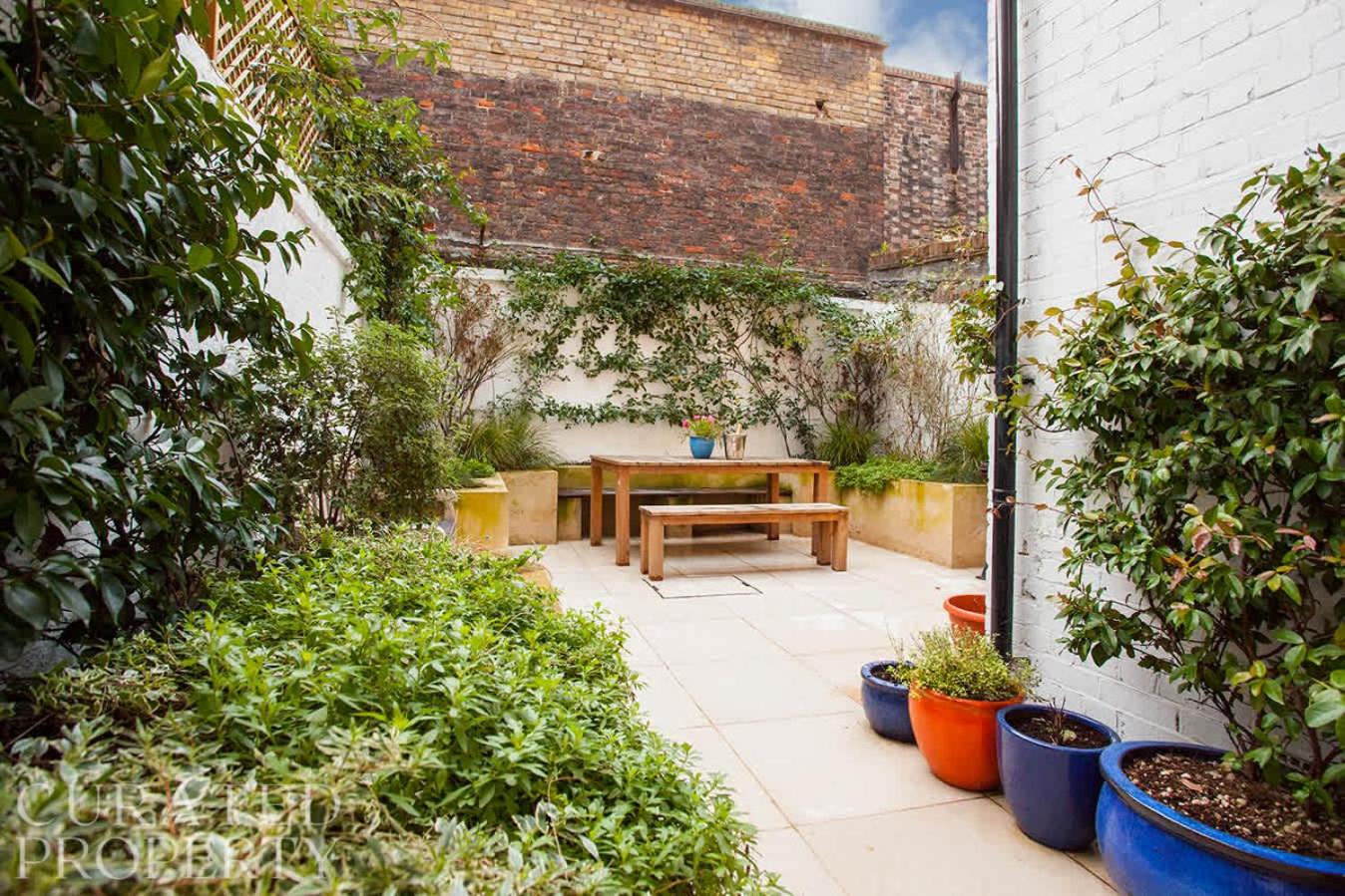 Luxury 2-Bed Marylebone Georgian House with Private Garden & Office