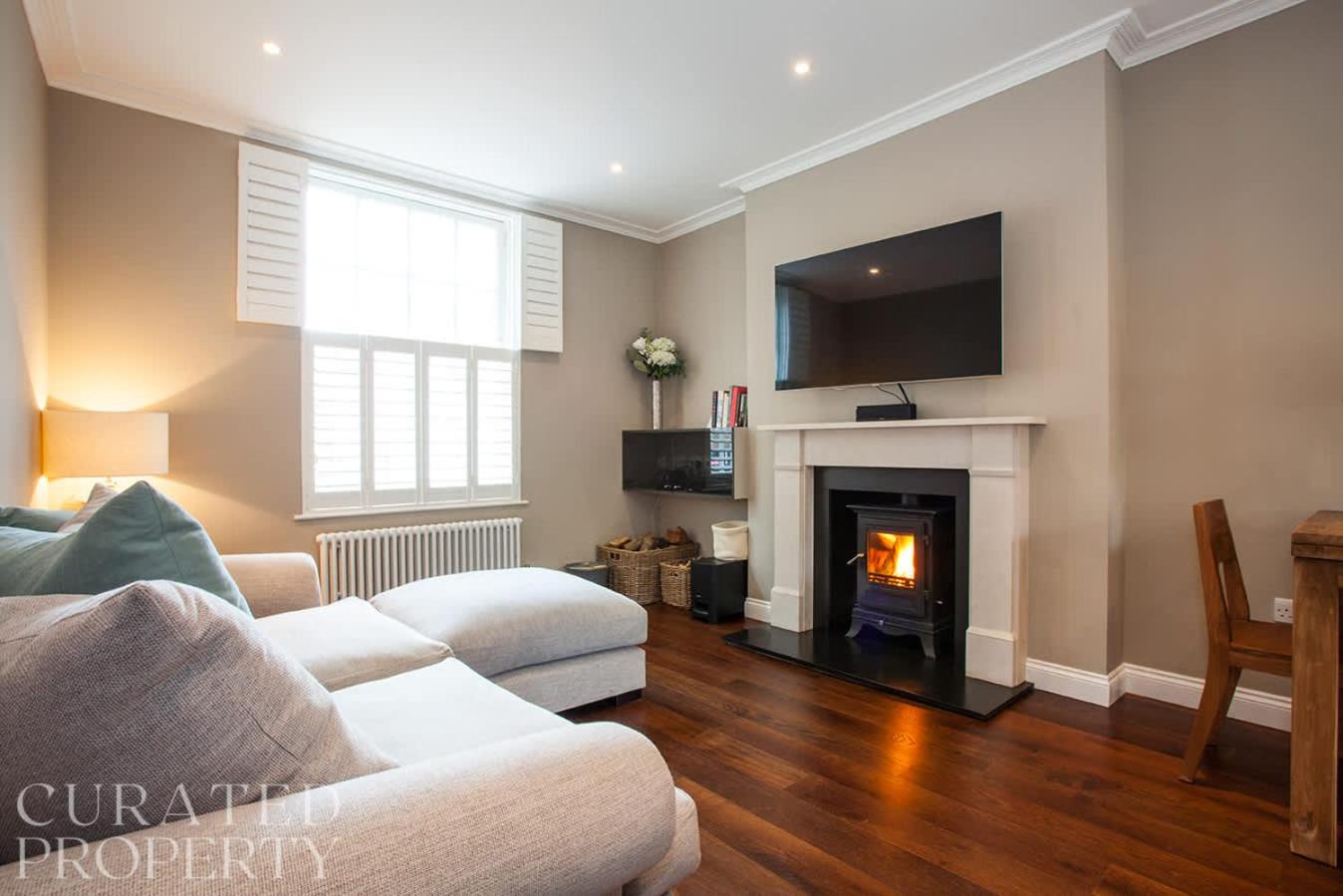 Luxury 2-Bed Marylebone Georgian House with Private Garden & Office