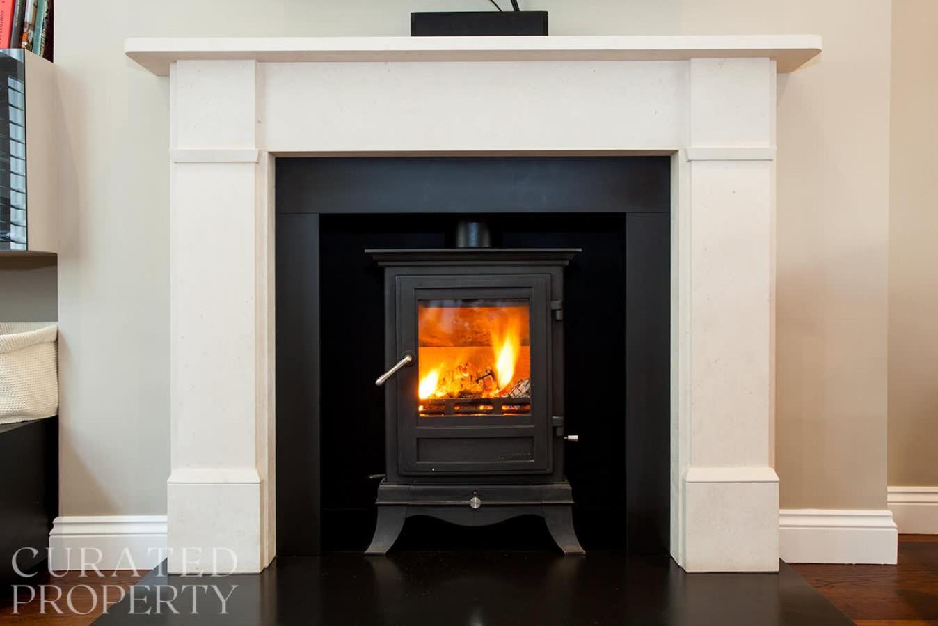 Luxury 2-Bed Marylebone Georgian House with Private Garden & Office