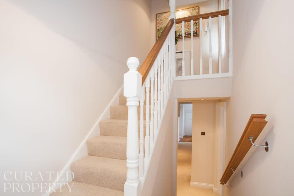 Luxury 2-Bed Marylebone Georgian House with Private Garden & Office