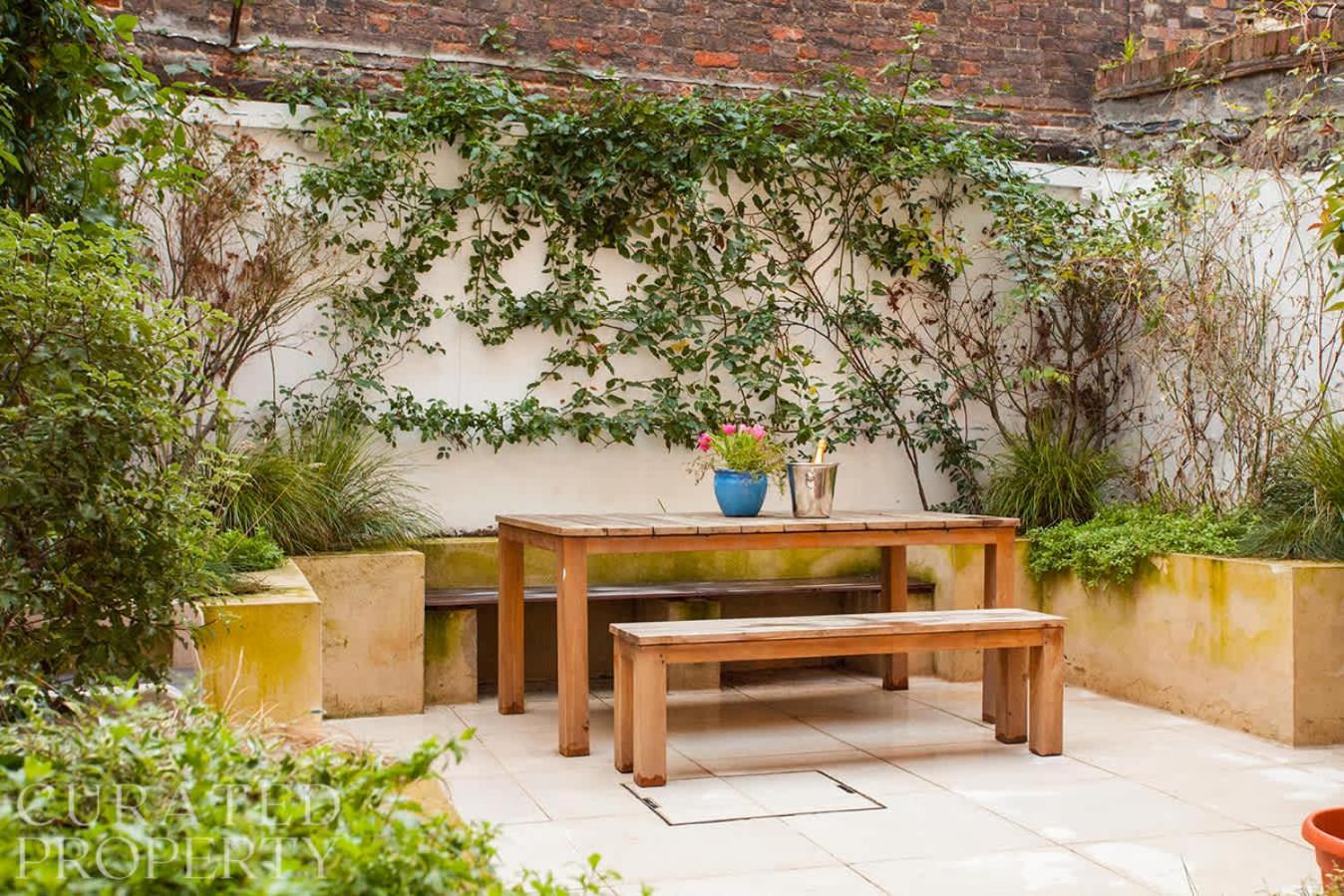 Luxury 2-Bed Marylebone Georgian House with Private Garden & Office