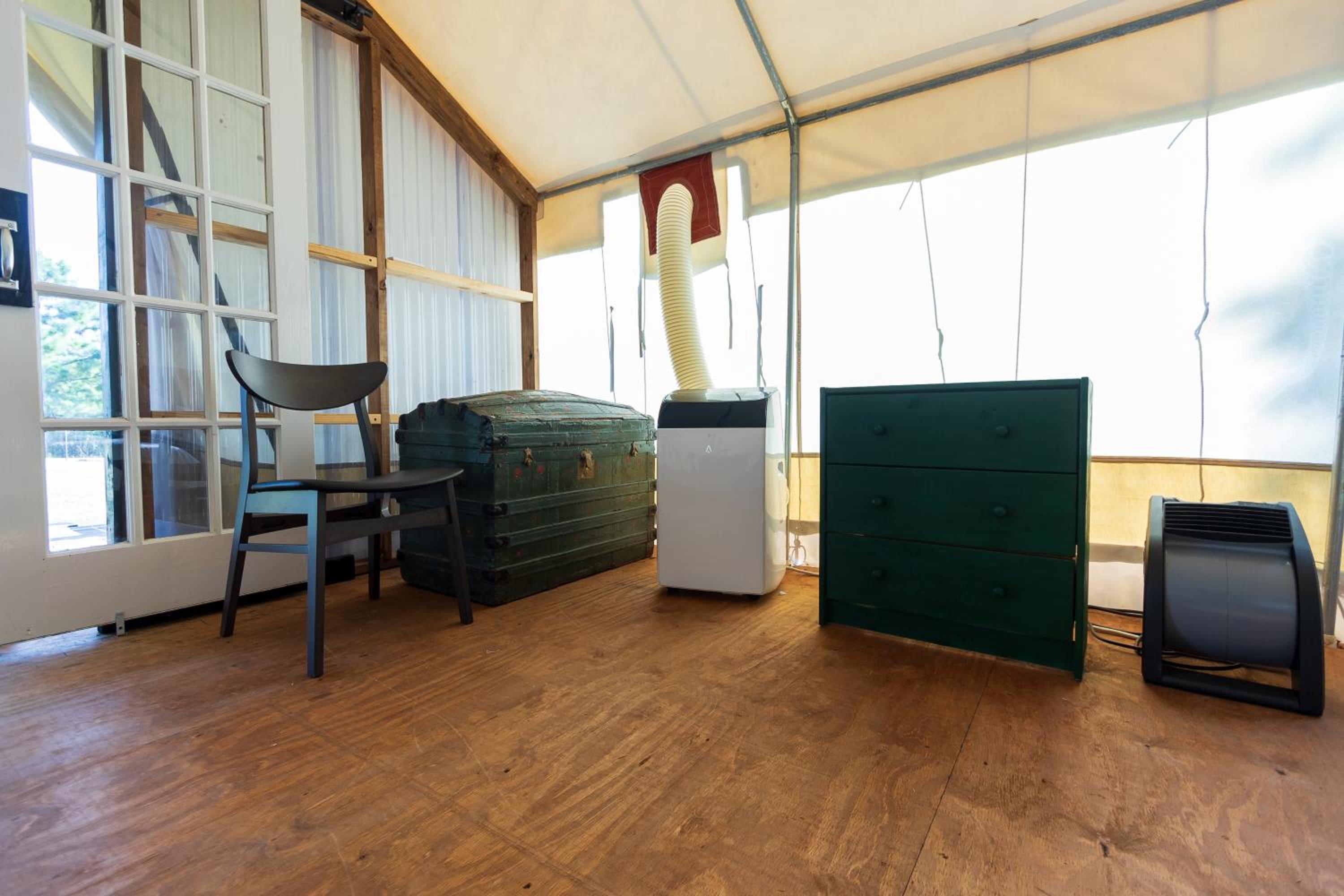 Cozy Forest Retreat near Sam Houston National Park
