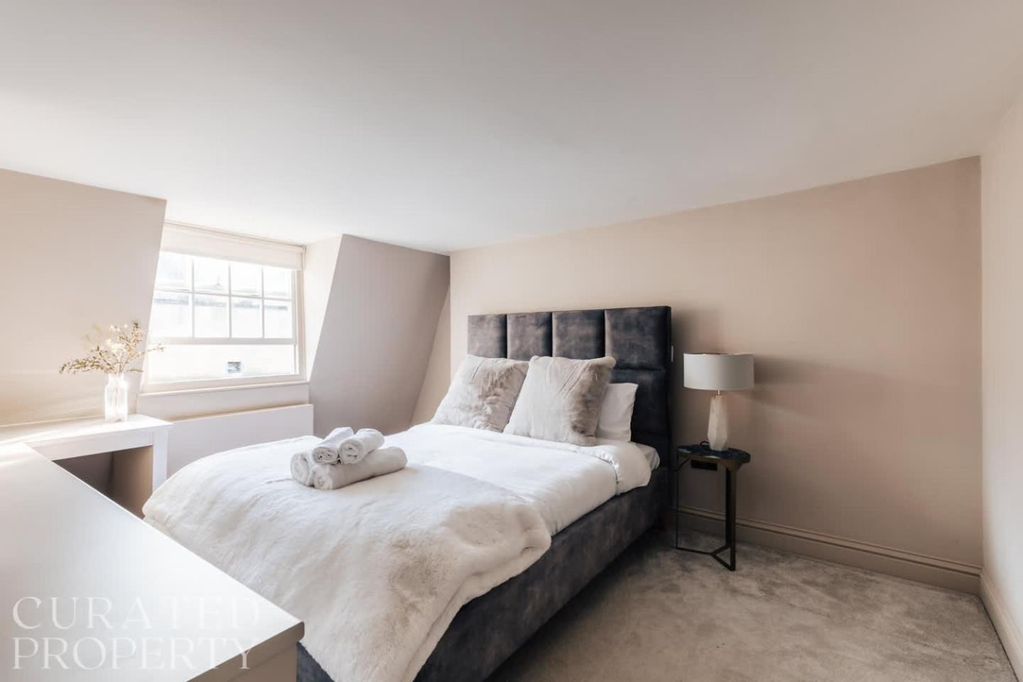 Stunning central Bath Apartment