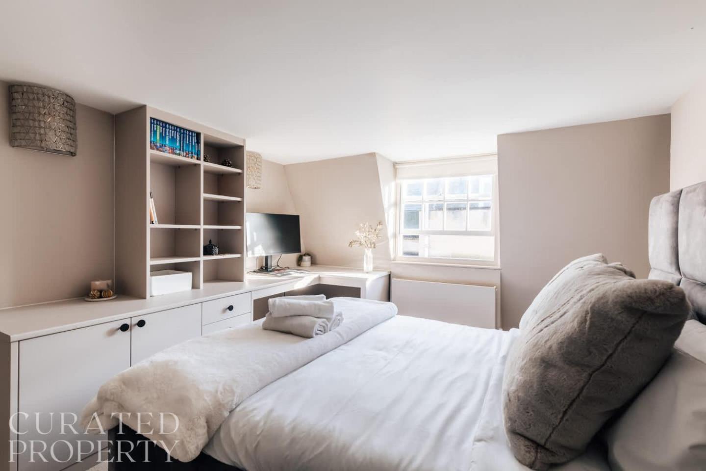 Stunning central Bath Apartment