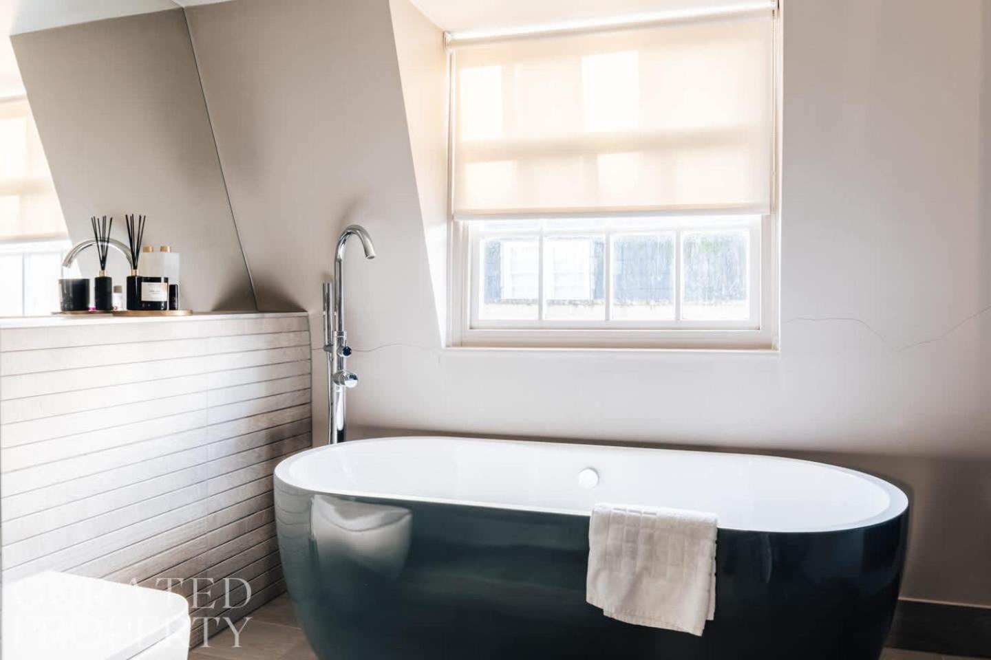 Stunning central Bath Apartment