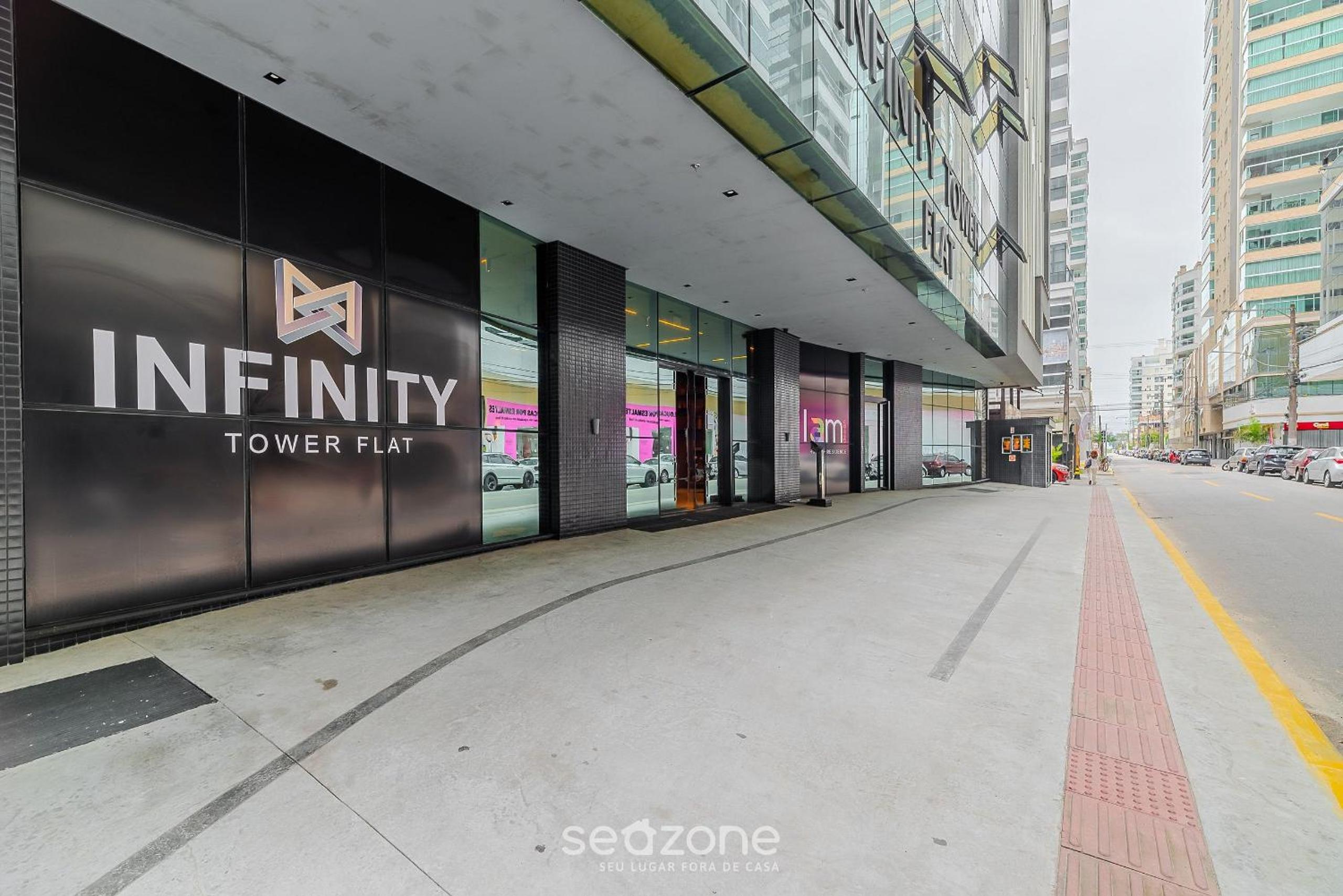 IFT - Ed. Infinity Tower Flat 350m from Meia Praia