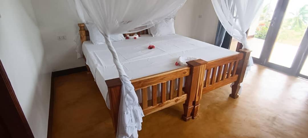 MAFIA TULIVU LODGE