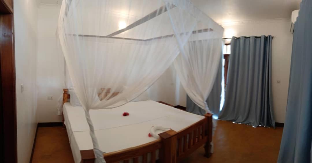 MAFIA TULIVU LODGE