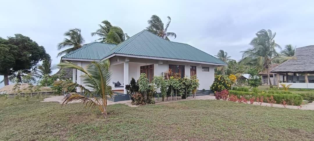MAFIA TULIVU LODGE