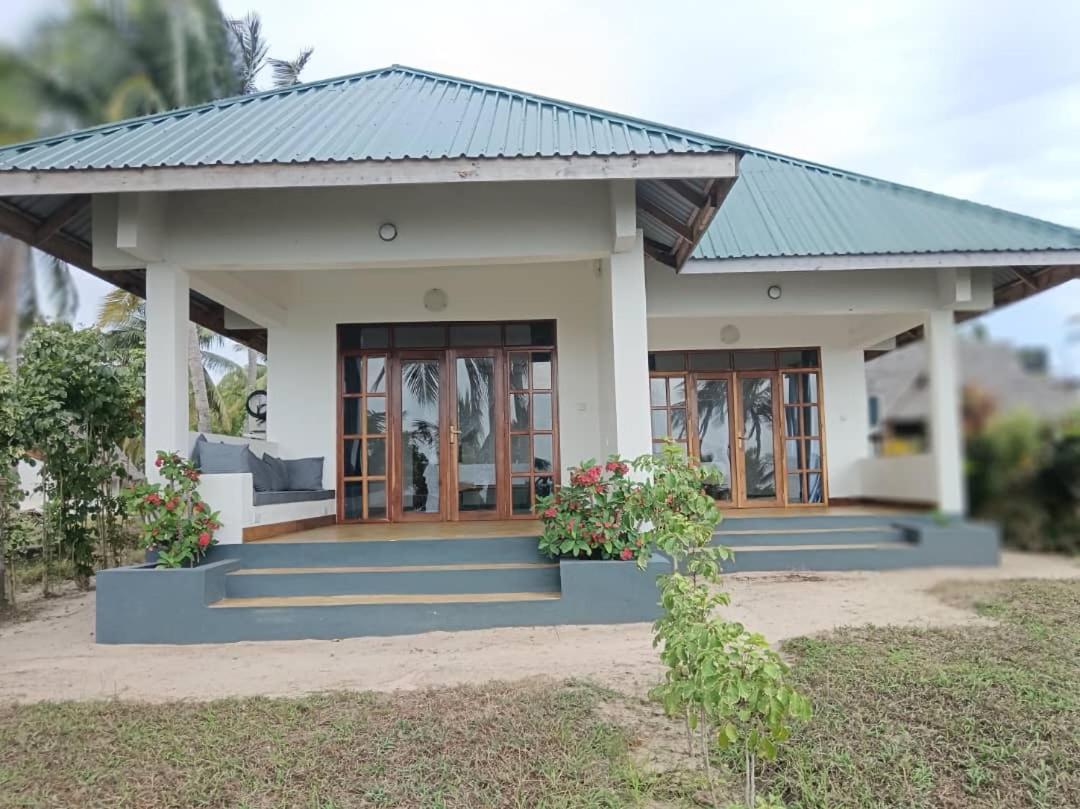 MAFIA TULIVU LODGE