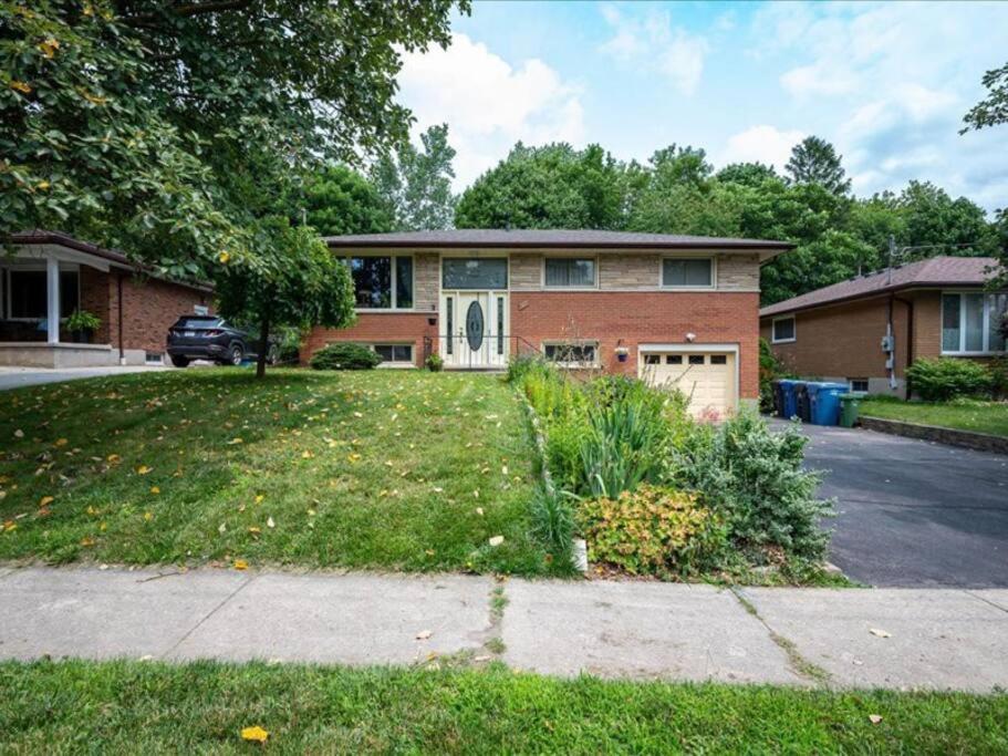 Guelph Vacations - Bright Modern 1 bedroom unit! - Property Image 19