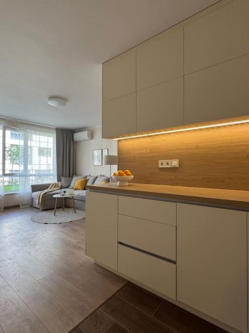 Inspire Your Stay Modern Apartment with Comfort and Style