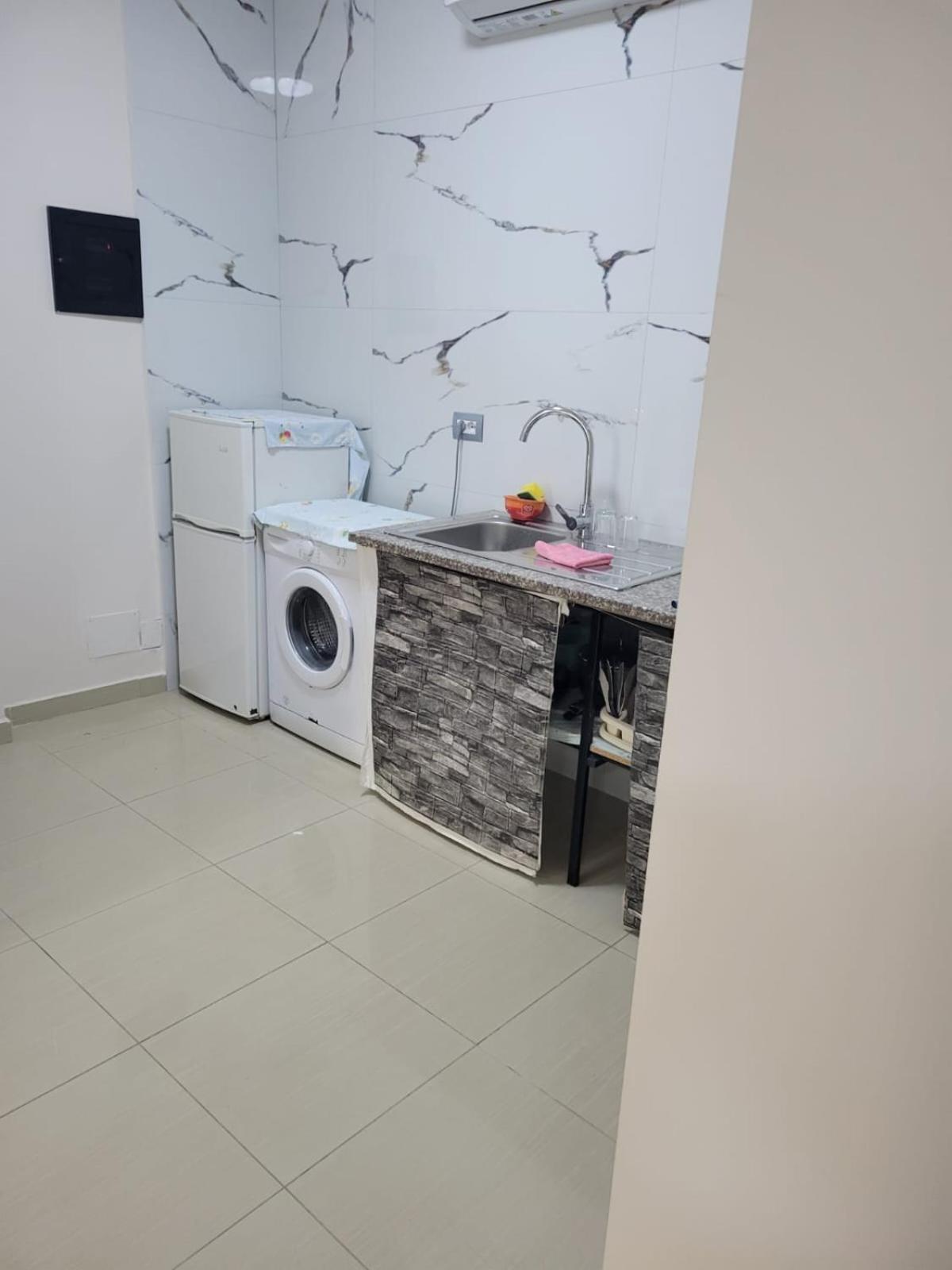 Ami Apartment
