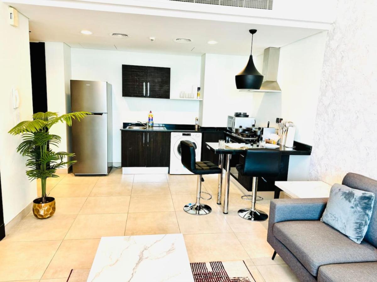 One Bedroom Sea View 31st Floor