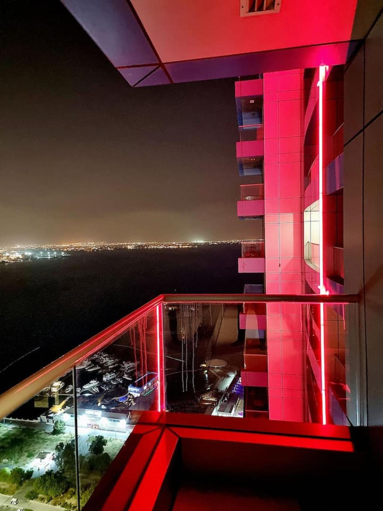 Sea View Sky High Luxury