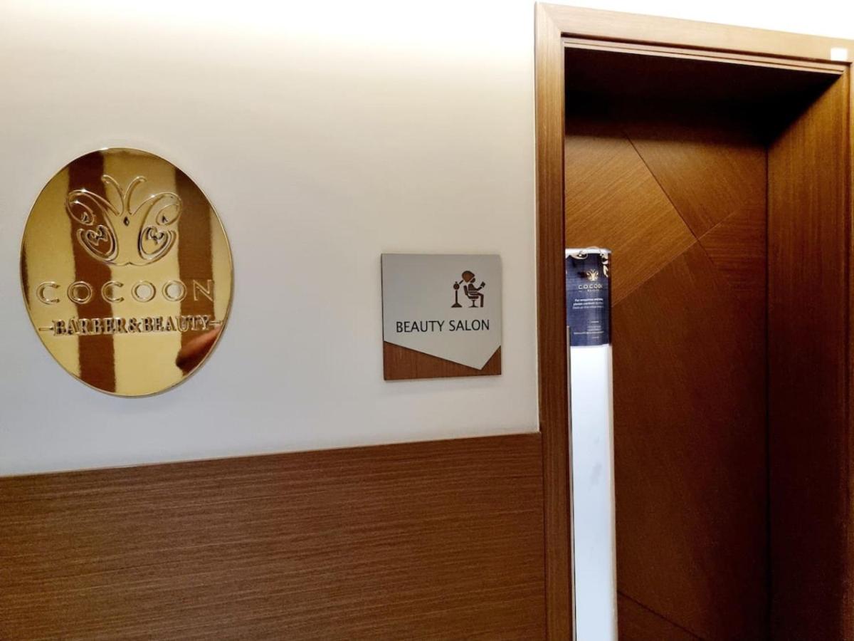 One Bedroom Yellow Luxe Manama