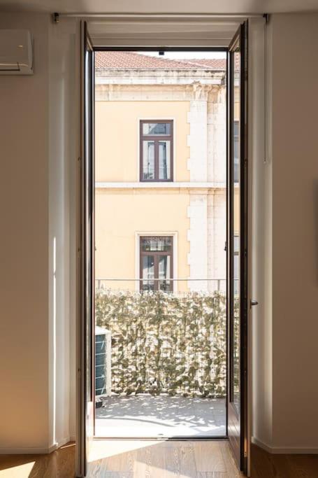 splendid one bedroom De Angeli 2nd fl - Mirable PM