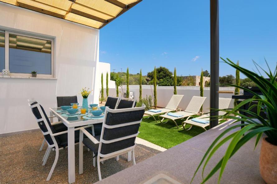 Villa Rosaleen - Ayia Napa Resort Center