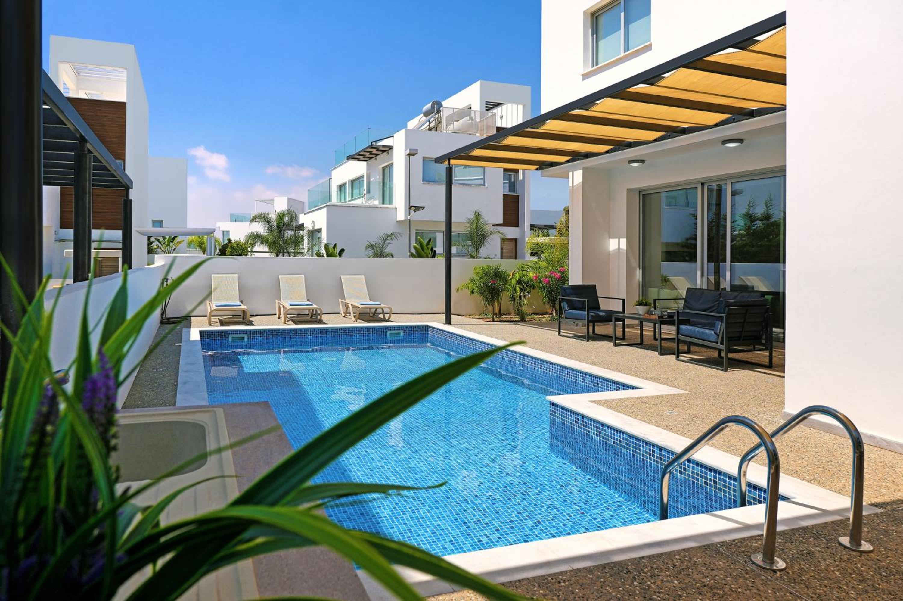 Villa Rosaleen - Ayia Napa Resort Center