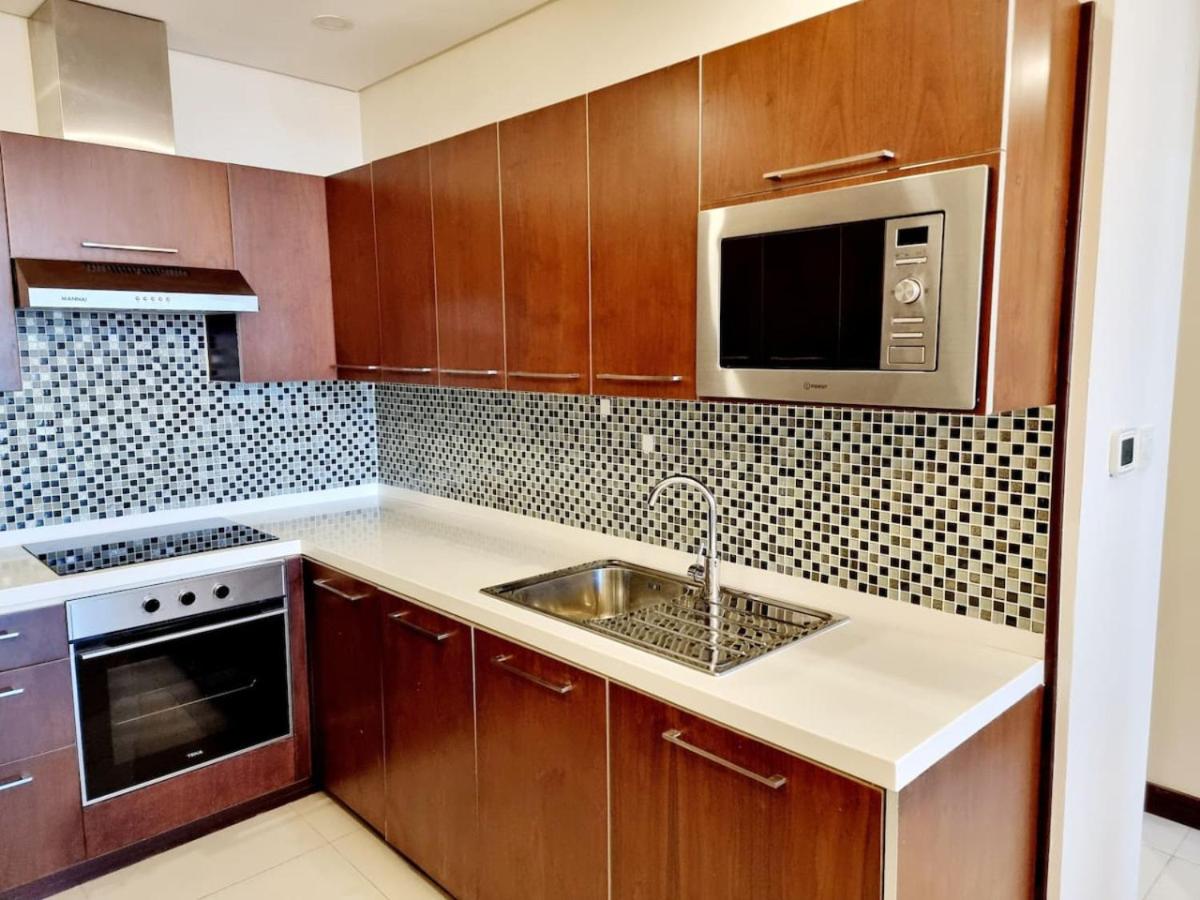 One Bedroom Yellow Luxe Manama