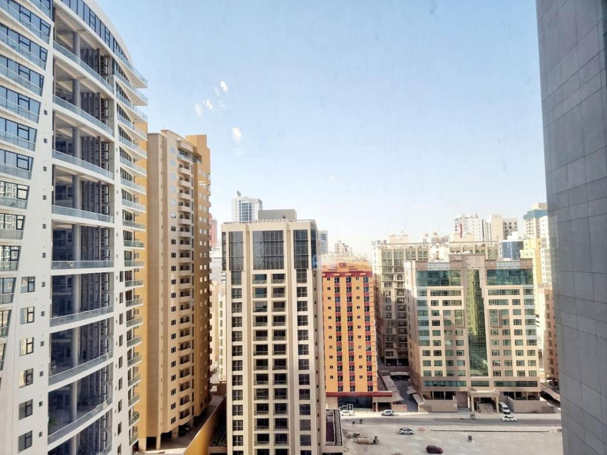 One Bedroom Yellow Luxe Manama