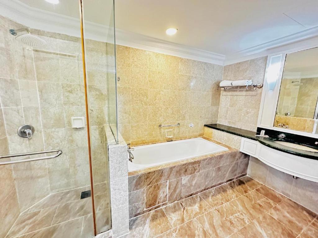 Global tourism services suite at times square