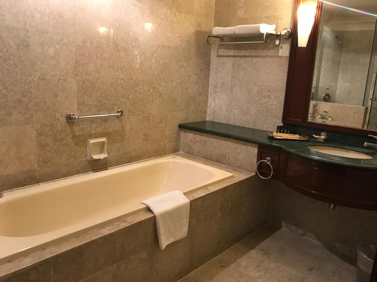 Global tourism services suite at times square