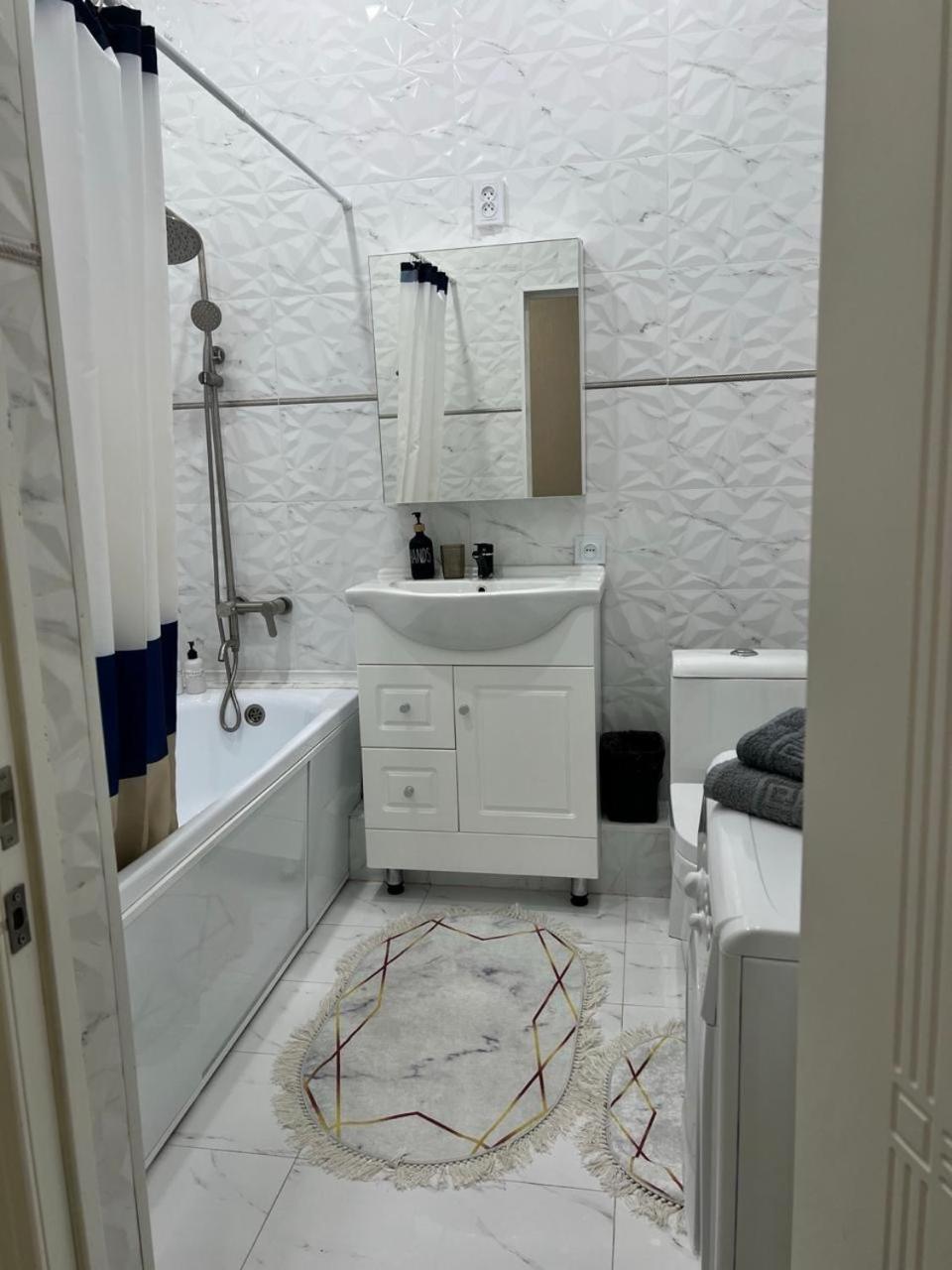Green Plaza Apartment