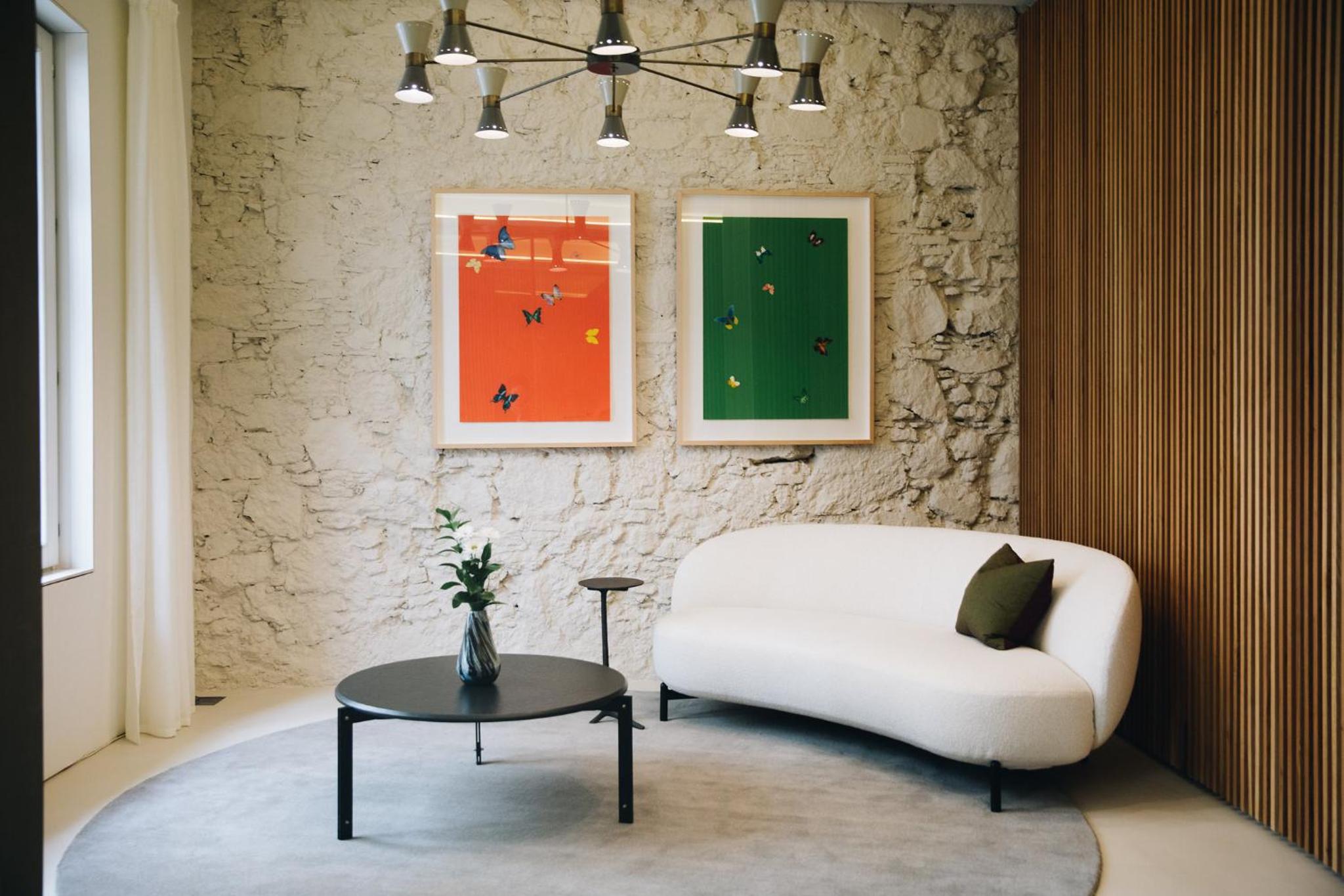 The Patio - 3 bedroom duplex apartment with private terrace and pool