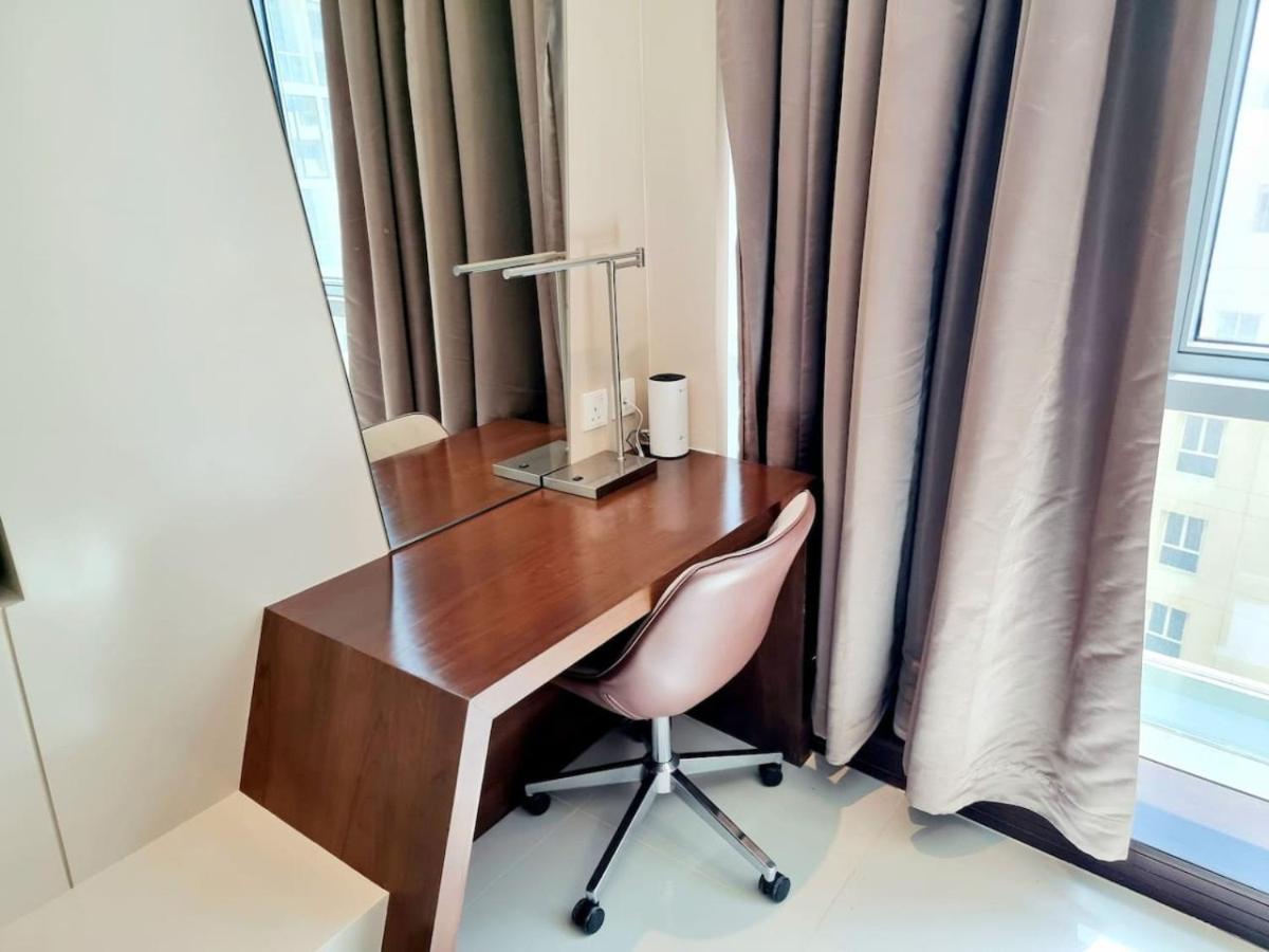 Luxury Three Bedroom Apt