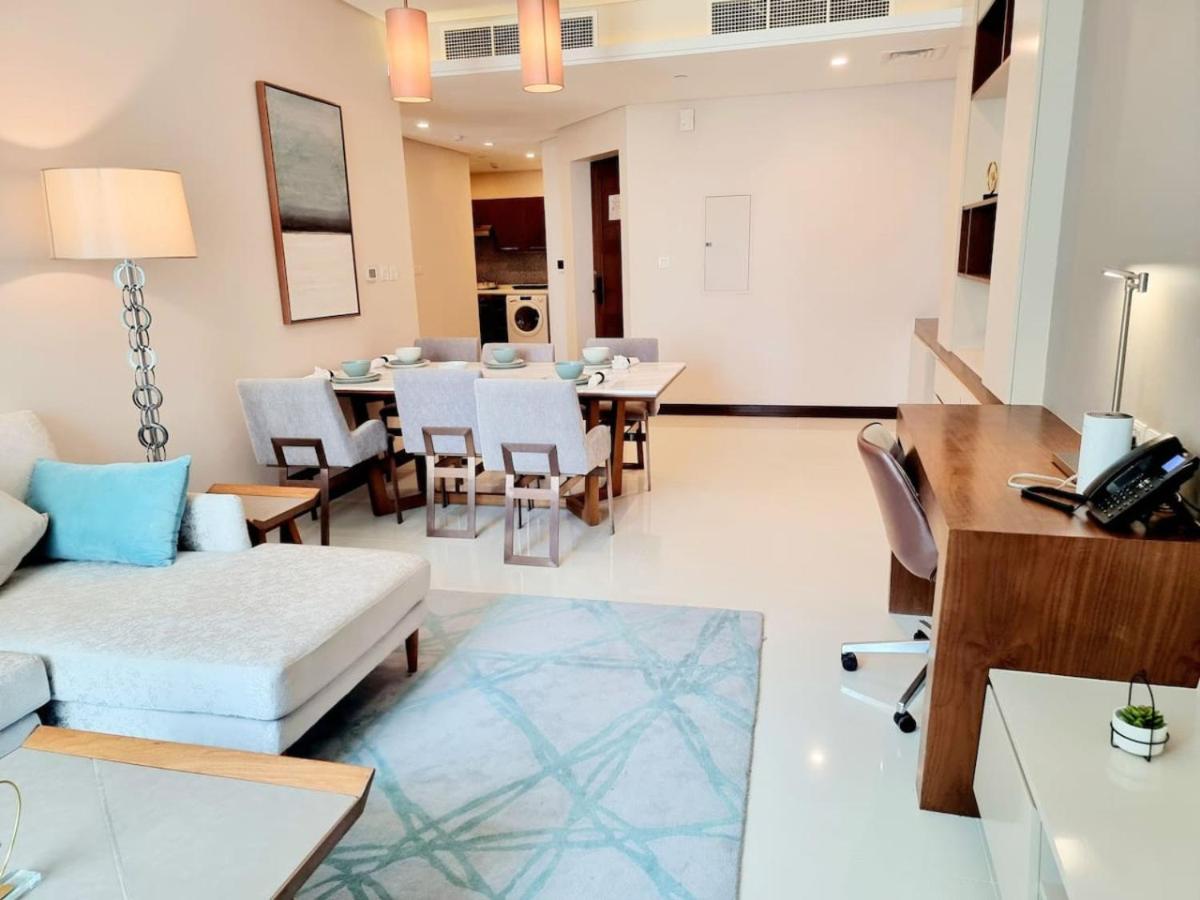 Luxury Three Bedroom Apt
