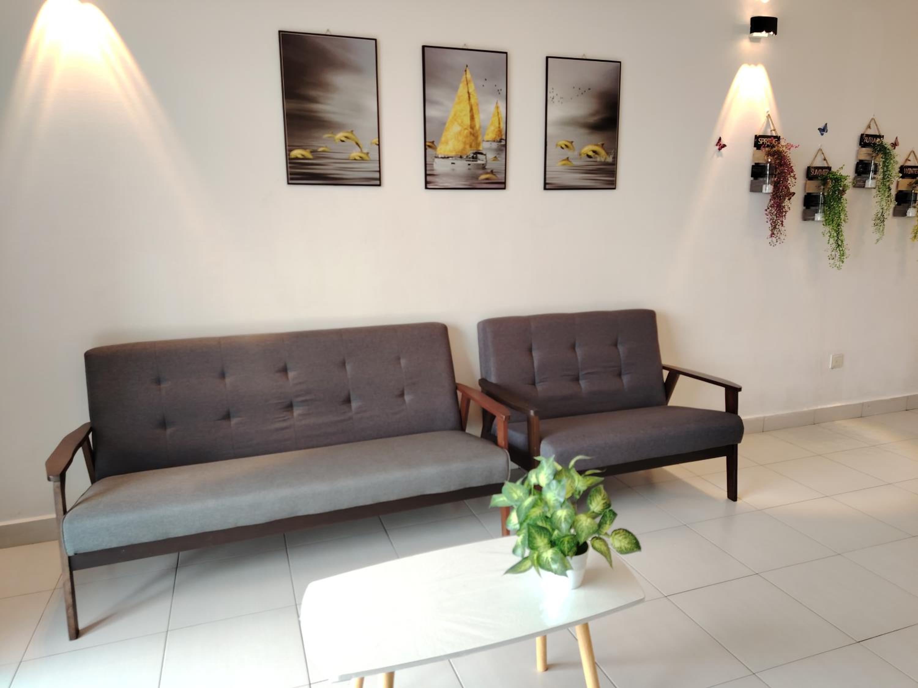 MGM-Tebrau City Walk within 5 min to AEON Mall, Ikea & Toppen