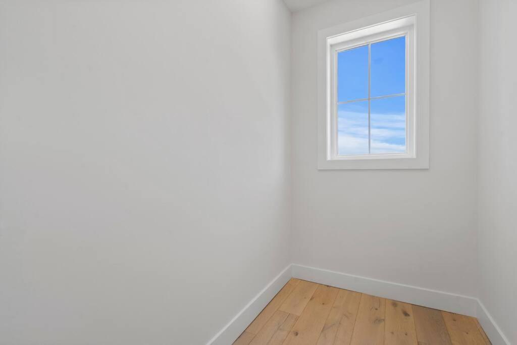 Capitol Hill 4 Charming Townhouse in Downtown DC with Rooftop Free Parking and WIFI, photo 27